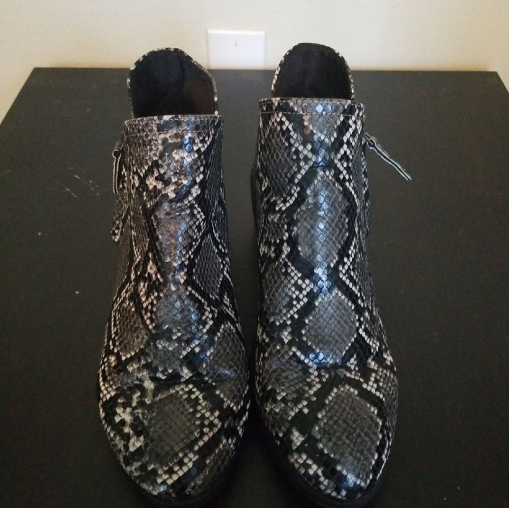 SO Snakeskin Booties Size 10
